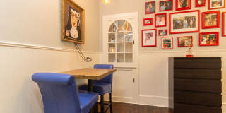 250 S State St Gallery 21