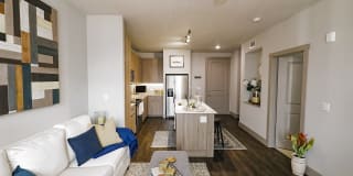 Met on 7th Gallery 39