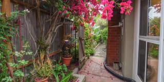 Furnished Single Story Home West of the Freeway Gallery 21