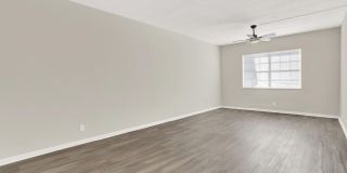 299 SW 7th Street Gallery 6