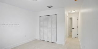 5823 NW 30th ave Gallery 22