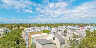 6101 Aqua Ave Gallery 29