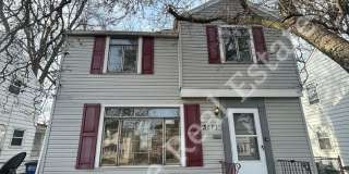 Well‑Located 3‑Bedroom Home Near Library Village Gallery 1