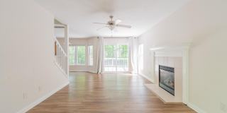 1115 E Azalea Lane Gallery 5