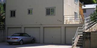 736 Bennett Avenue Gallery 1