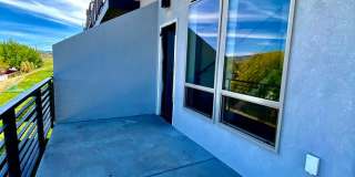 Close to Micron, 3 Bedroom 3 bath w/ a Million Dollar View! Gallery 40