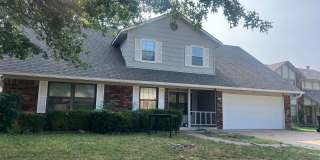 Union Schools-Peters Elementary, 4 bedroom, 2 bath, 2 car garage. Gallery 1