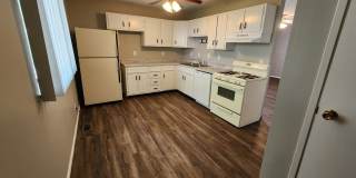 3 Bedroom Home in Bloomington Gallery 7