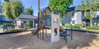 Riverwalk Landing Apartments Gallery 7