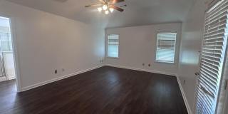 8305 CRIMSON CREEK Dr Gallery 10