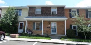 3 Bedroom 1 full and 2 Half Bath Townhouse Gallery 1