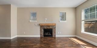 Close proximity to Old Mill District and downtown Gallery 12