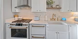 Charming Parkside 2-Bedroom Home Near Daffin Park with Fenced Yard & Patio Gallery 14