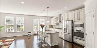 23491 EPPERSON Square Gallery 1
