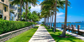 Moda North Bay Village Gallery 9