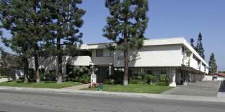 420 North Loara Street Gallery 1