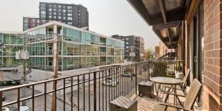 1232 N Milwaukee ave Gallery 9