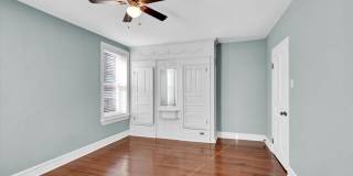 205 HERMITAGE Street Gallery 16