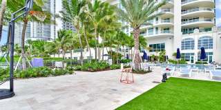 16051 Collins Ave Gallery 49