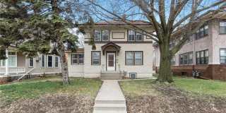 Huge 5 Bedroom for June 1st! - Close By Hamline, St Thomas, Macalester and Concordia Gallery 1