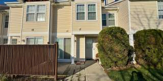 3917 Whispering Hills Gallery 1