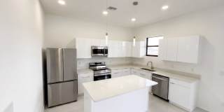 4402 Northwest 34th Terraceclientes@realtymiamigroup.com Gallery 4