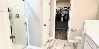 Beautiful and Spacious 4 Bedroom Home / New Construction! Gallery 24