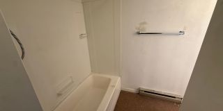 429-431 E. King Street Gallery 6