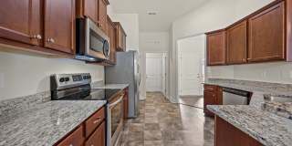 4 Bed 2 Bath Ranch Near Downtown Lillington Gallery 3