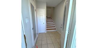 675 Lakeview - Spacious 2Bed 2Bath Home with Garage & Large Backyard, OFFERED BY PROPERTY FORCE, INC. Gallery 5