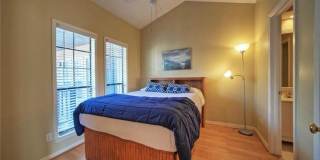 711 W 21st Unit 205 Gallery 24