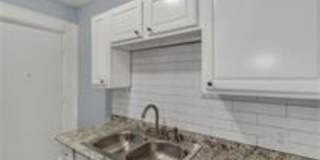 2710 Holmes St - 3S Gallery 17