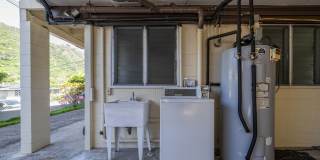 $2400 / 2 Bed / 1 Bath / 2 Parking IN KALIHI Gallery 15