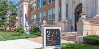 278 Main Street Gallery 5