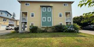 Beautifully Updated 3 Bed, 2.5 Bath Townhome in Monroe Gallery 3