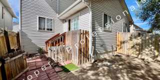 Townhouse in Silt for Rent Gallery 1