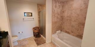 121 N Monroe Street #1208 Gallery 15
