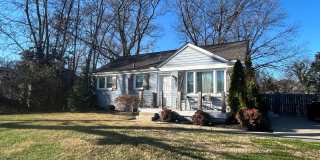 All Brick, Pet friendly cottage home Gallery 1