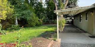 Very Nice 3 Bedroom 2 Bath Home-Located on a Corner Lot Gallery 27