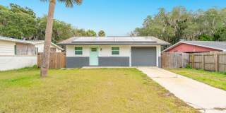 Say Goodbye to Electric Bills & Hurricane Outages with a Solar-Powered Home Gallery 3