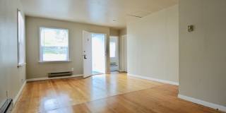 Quaint Northgate 2 bed/1 bath home AVAILABLE NOW for $2895! Gallery 5