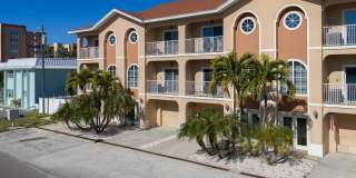 3BR/3BA Townhome retreat in Redington Beach available furnished Gallery 1