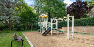 Tysons Glen and Devonshire Square Apartments & Townhomes Gallery 28