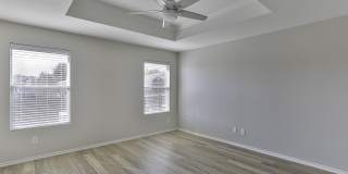 233 N WILLOW WAY Gallery 13