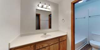 A Very Beautiful and Spacious 3 Bedroom Home in Mustang School District Gallery 11
