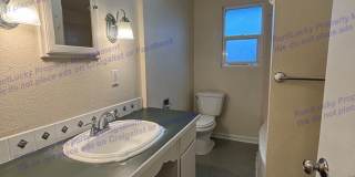 Cute 4-Bedroom Duplex w/Attached Garage in Seward Park Area in Seattle!! Gallery 15
