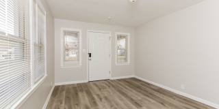 4725 E 16th Street Gallery 5