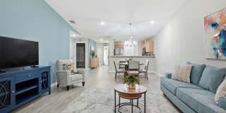Stunning Short Term Rental! Gallery 9