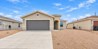 14548 Faxon Yucca Gallery 1