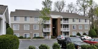 9505D University Terrace Gallery 1